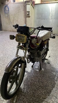 دراجه إيراني سيفان للبيع موديل 22 دراجه حلوه ونضيفه المكان بغداد الشعب...