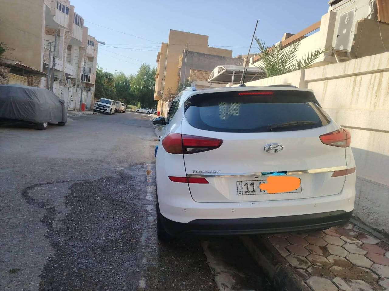 السلام عليكم توسان موديل ٢٠٢٠ كوري فووول مواصفات بصمه كشنات جلد كشنات كهرباء بانوراما رقم بغداد باسمي تحويل مباشر هزه جديده الصبغ البيها كما موضح مكفوله من الحادث والجفيه سقيفه طاحت عليها وبيها راجز بدلته والراجز القديم موجود بصماتها ٢ السياره بالكوت مركز المدينه السعر المطلوب ١٥٧$ ***********
