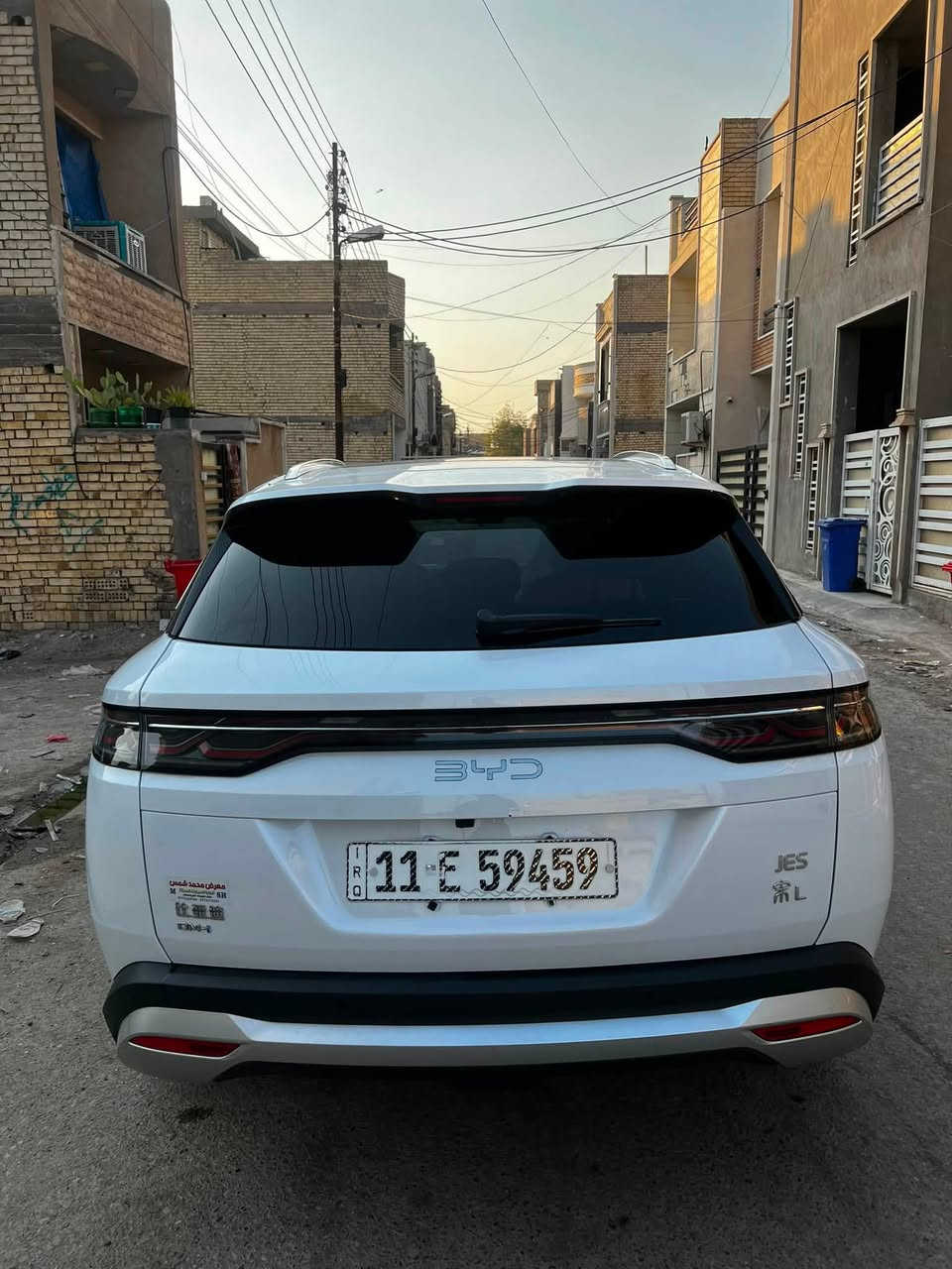 BYD SONG  L 
    سونك ال  
موديل 2025  رقم بغداد 
  داخل جملي 
المسافة المقطوعة الكلية 7000

كفاله عامه السياره ما عدا طخه بلدعاميه الامايميه بكد الاظفر جوه الايت الايمن

ابرز المواصفات: 
 ⚙️ نظام هايبرد DM-i يجمع بين محرك بنزين 1.5 لتر ومحرك كهربائي قوي

فتحة سقف بانوراما
مقعد كهرباء عدد 1
مدى شحني يصل 120KM
كامرات محيطية ٣٦٠ درجة
كامرات امامية + خلفية +جانبية
نظام سكيورتي متكامل  
شاشة قلابة 
انارة LED
قيادة ذاتية وكروس كونترول
نظام النقط العمياء والتحذير
 💡 إضاءة خلفية متصلة بتصميم عصري مميز
🚘 أنظمة أمان متقدمة: رادار، حساسات، وكاميرات 360°

وبعد بيه اهواي مواصفات 
العنوان: بغداد الشعب
رقم الهاتف :***********
