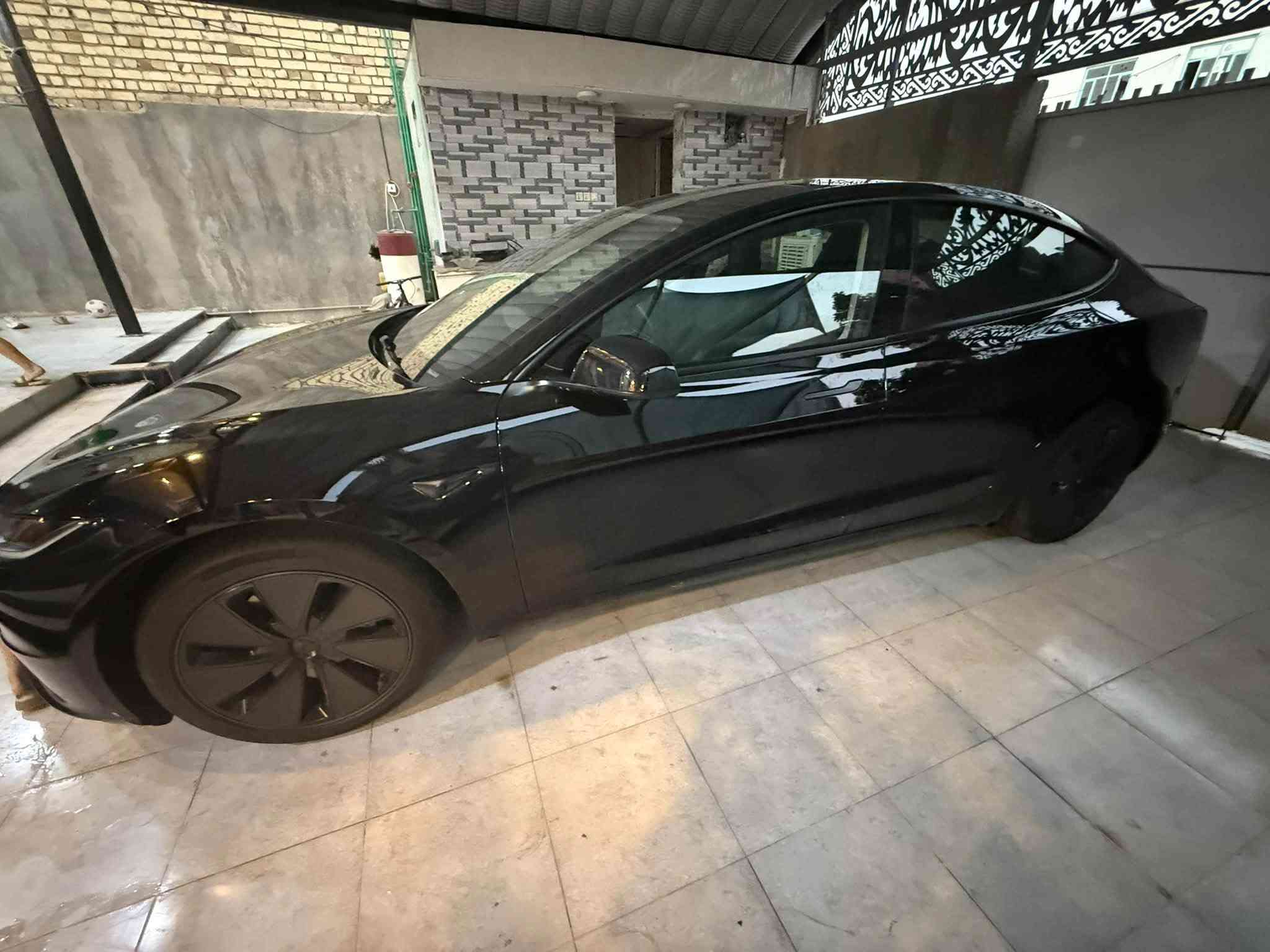 🚗🚗🚙تسلا 3 لونك رينج موديل. 2025 ترقيم جديد. حادث. جاملغ. خلفي.  بدون ارباك. صور حادث مرفقه السعر 195 ورقه مكان بابل 🚗🇮🇶

نص مكتوب في الصور:
- 000-44158889 - 01/14/2026 - IAA Inc.