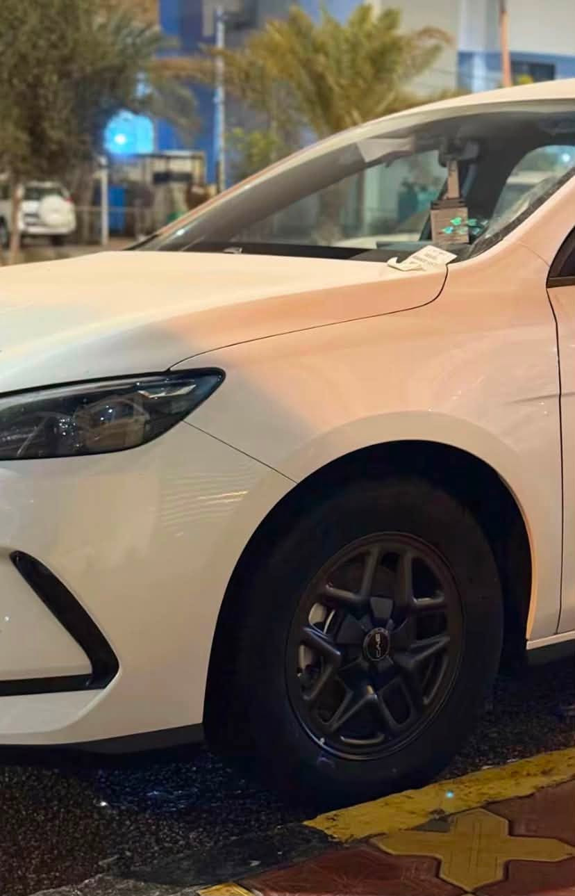 BYD CL5
ماشية 14,500
مكان النجف
رقم فقط واتساب 
***********

