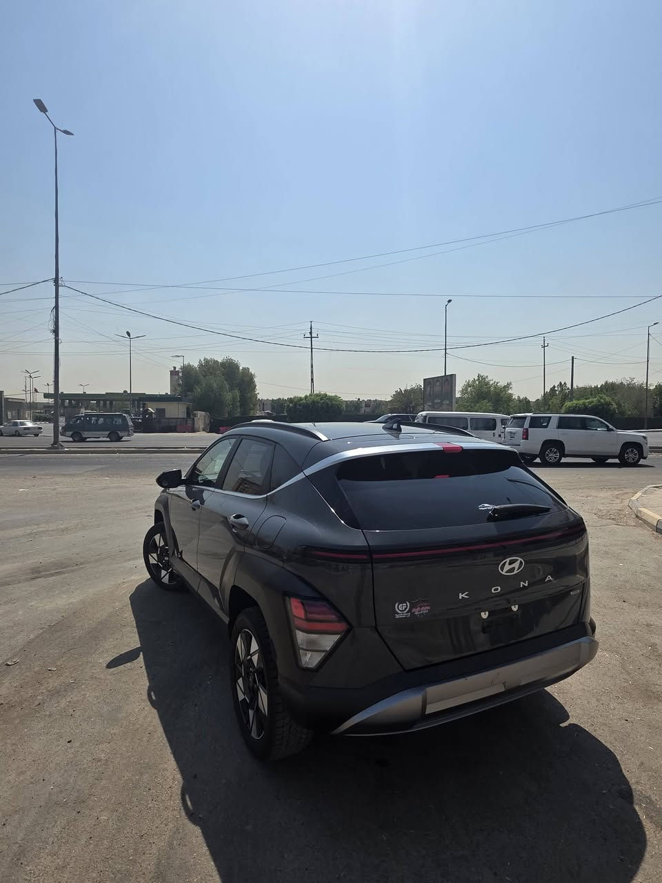 السلام عليكم كونا2024 وارد امريكي حادث السيارة الجاملغ مامي فقط بدون اي دواخل باقي السيارة مكفول سياره جديده كلش مواصفات السياره بصمه كرسي كهرباء جلد بانوراما حساسات اماميه خلفيه رادار امامي خلفي نقطه عمياء شاشه متصله كراسي تدفئه مثبت سرعه ماشه السيارة15 حقيقي مكان االسياره بالمحموديه رقم الهاتف***********
