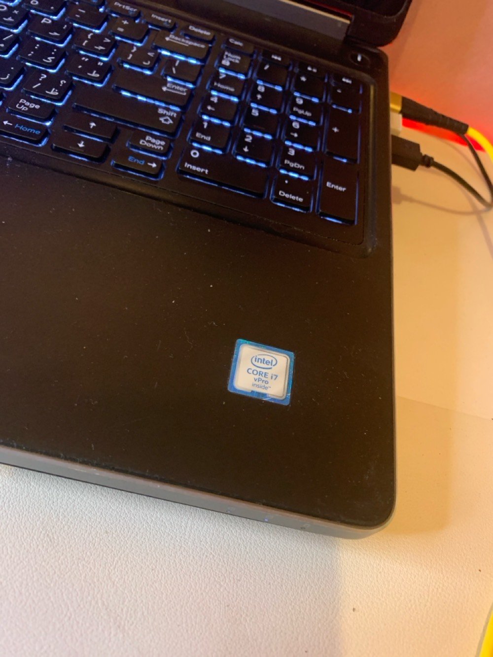 🔥 لابتوب Dell للبيع – مواصفات قوية ومميز  وب385🔥
.
✨Dell pricishon 7510 لمس المميز ✨

💻 Intel Core i7-6820HQ @ 2.70GHz
.
قابل للتطوير الى 64 🔥🧠 RAM 16GB DDR4 
2133MHz
.
🎮 NVIDIA Quadro M2000M 4GB
.
🔥Nvidia graphics 8GB
.
. قابل للتطوير 💾 SSD 512GB ⚡

كيبورد ضوئي 
.
🖥️ شاشة 15.6 إنچ Full HD 1920×1080 ⭐
.
لمس ركز 10 اصابع👆🏻
.
ويندوز 10 pro مفعل جاهز 

🎮 يشغل ألعاب مثل:
🔥 GTA V
🔥 Fortnite
🔥 Valorant
🔥 Counter-Strike 2
🔥 PUBG
🔥 Battlefield 5
🔥 Forza Horizon 4
🔥 Far Cry 5
🔥 The Witcher 3
🔥 Dota 2
🔥 Minecraft
وغيرها 🎮

⚡ جهاز سريع ومناسب للدراسة، البرمجة، التصميم، البرامج الهندسية والألعاب.
.
ملاحضه الكلك الايسر من التج ماوس متوقف فقط الكلك الايسر 
.
💰 السعر: [385 بي مجال بسيط للشراي]
📍 الموقع: [بغداد الدوره]
📩 للمهتمين مراسلة خاص او واتساب