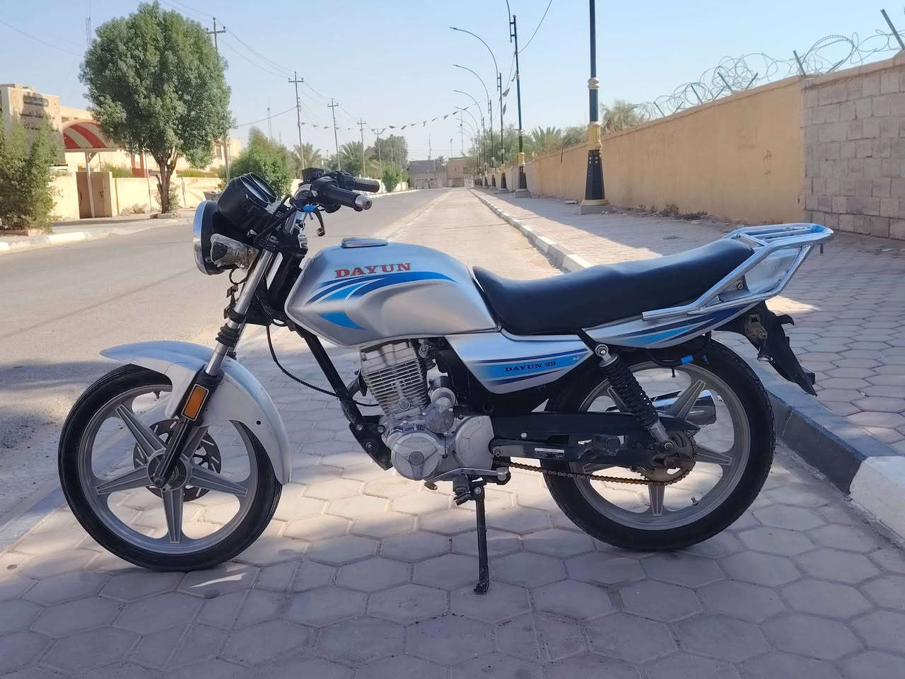 سلام عليكم دراجه دايون كلك للبيع السعر 500 مكاني كربلاء الحسينيه رقم الهاتف ***********
