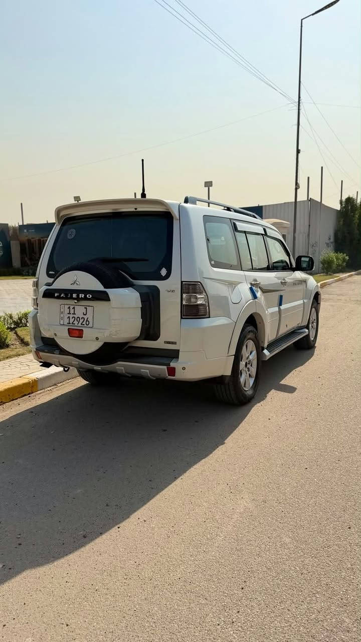 باجيرو ٢٠١٠ • مكينة ٣٦٠٠ • فول مواصفات