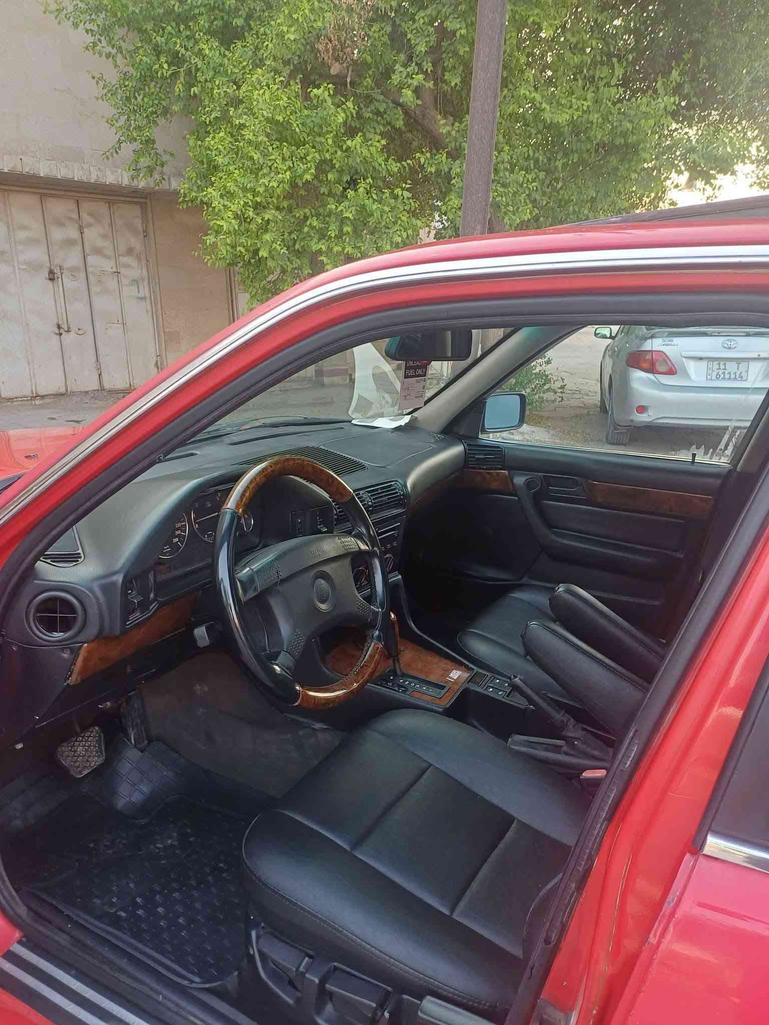 سلام عليكم ورحمة الله وبركاته 
حبايبي الغوالي بي ام 525 اصل 
موديل 92 مسكر اصل اصل دبل 
ايرباك دبل جكمجه مري منفصل 
عليه كت كامل اصلي M ويل وتخم 
تاير جديد M غرفته جديده وجاهزه 
سلايت طكتين صاج ملكي خمس بردات 
مكينه كير صدر امامي وخلفي شرط 
جديد تبريد قطعتين ثلج سياره جاهزة 
رقم اربيل جديد هزه جديده سنويه جديده 
تحويل مباشر مسكر عدل سياره جاهزة 
مكاني بغداد الكراده بيع او مراوس حسب 
القناعه الاستفسار اكثر هاذا رقمي 
***********
