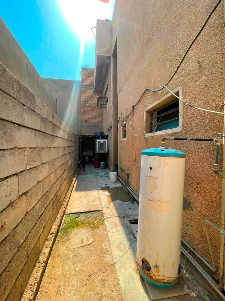 بيت للبيع عنوانه الراشديه  القدس الشهداء. مساحته٤٦٥ متر طابو صرف للستفسار ***********
