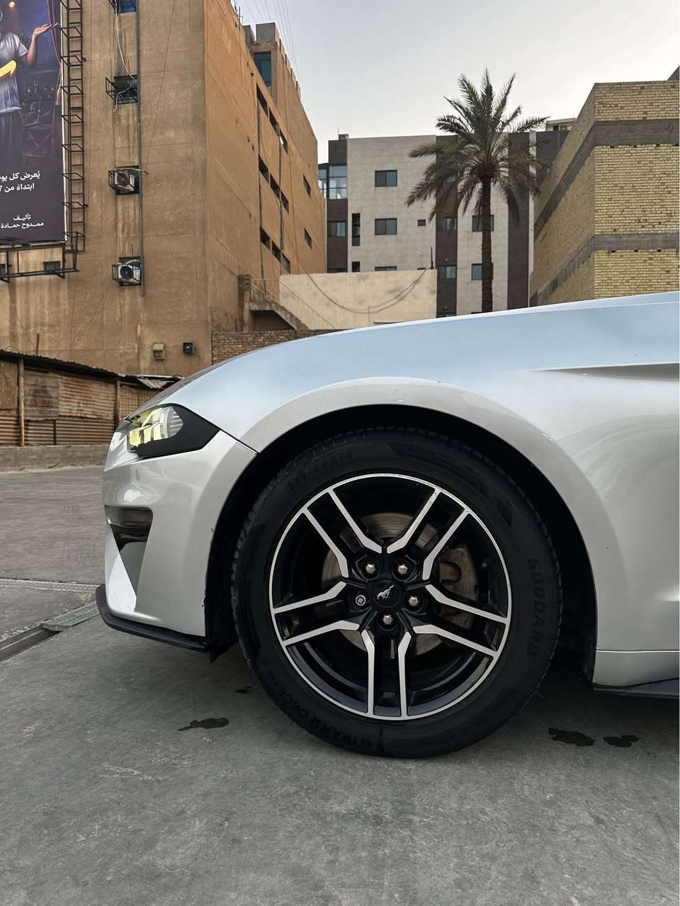 سلام عليكم موستنج ايكو بوست بريميوم مديل 2019 ماشي66الف مايل حادثها قطعة وحدة فقط فول مواصفات كشنات جلد تدفئة وتبريد شاشه كبيرة وحزام كهربائي و3 وضعيات ستيرن و5وضعيات قيادة واضائة داخليه متغيرة7 الوان واضائة ترحيبية مع شعار الموستنج وايضاً عليها اضافات مثل عطاس تيربو وسبويلر واكزوز رايدها 155ورقة وبيها مجال بسيط للتواصل على هذا الرقم فقط *********** بغداد, العراق
