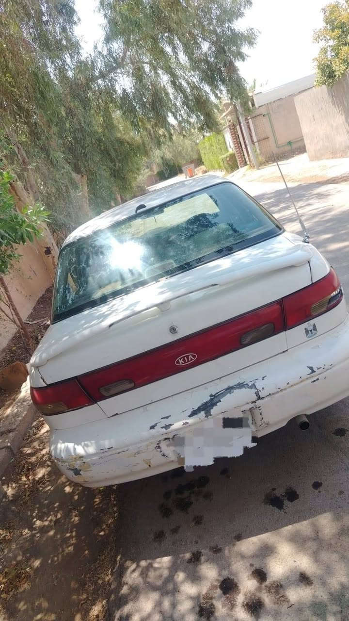 السلام عليكم.  كية سيفة مديل 1995 رقم بغداد  مشروع وطني تحويل ثاني يوم سيارة تخبل كاملة مكملة محرك وكير 200 المرغوب محرك وكير شرط لاتبخير ولا تنقيص سيارة حيل حلوة متعوب عليهة   سعرهة 32 وبيهة مجال بصيط مكان  السيارة صلاح الدين الضلوعية رقم الهاتف  ***********.    ***********
