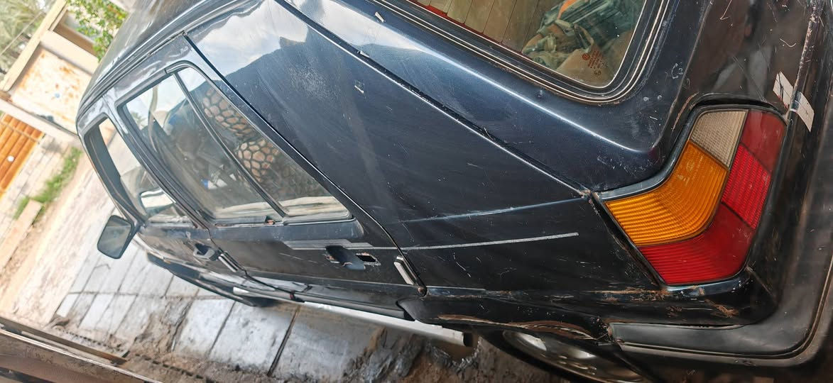 السلام عليكم
كولف للبيع موديل 91 رقمها كربلاء سنويه ساقطه سعرها 15 ورقه وبيها مجال مكان واسط صويره 
اي استفسار ***********
