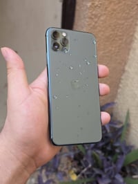 ايفون 11 برو ماكس • ٢٥٦ • بطاريه ٨٥