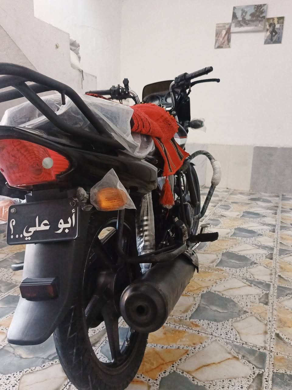 سلام عليكم دراجة هيرو كفاله عامه انضف من صور مكينة ناعمة مامفتوحة شلعة ومعدل مال جناي نضيفة كلش ربع ماذب عليها سعرها 2200 وبيه مجال  مكاني كوت متواجد خاص او على رقم ***********
