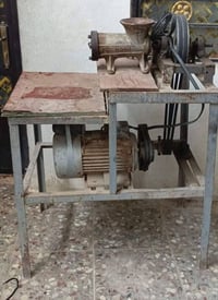 مثرامه نظيفه  ماطور الكبير  المكان بغداد الحبيبيه 07729053230