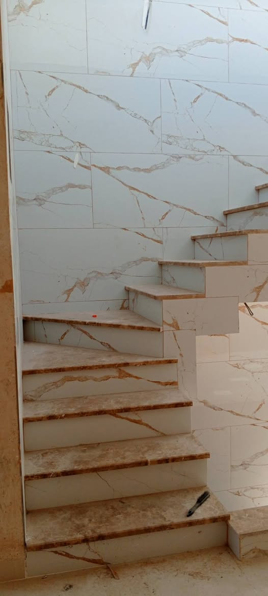 خلفه بورسلين جداري ارضي مرمر بايات 
متفرغ حاليا
رقمي واتساب ***********
