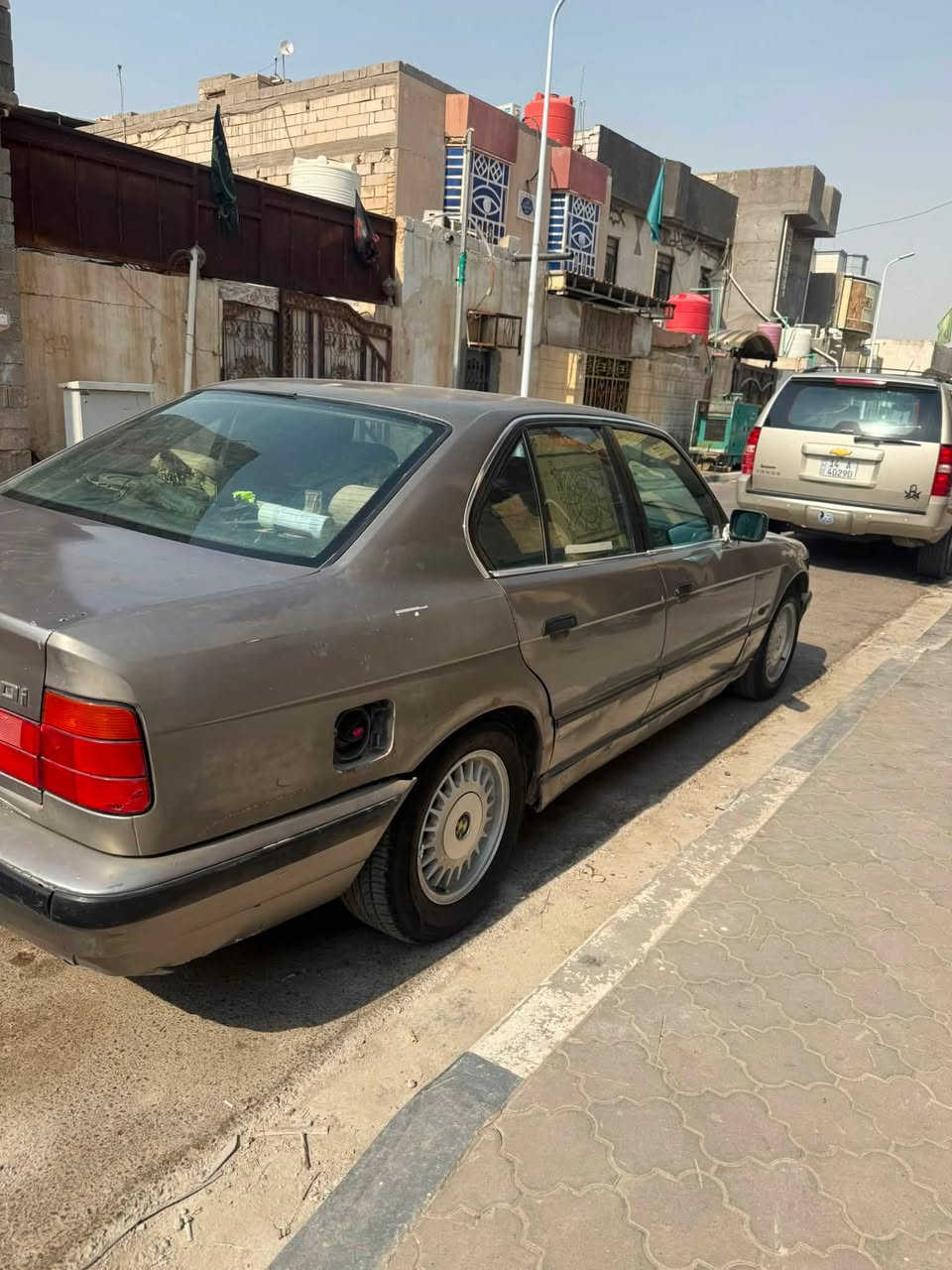 السلام عليكم بيم 520للبيع فول موصفات جاهزه من كلشي تخم تاير كهربائيات كله شغاله تبريد شغال حداده نص عمر رقم بابل مشروع وطني وين ماجات اتحول  راعيه ايريد تحويل سنويه نافذه ٢٠٢٧ كير عادي محرك ٢٠ يعني انسه الصرف رايده  ٣٠ورقه او بيه مجال بصيط جماعت ٢٥تعذرني السياره ماتفتح بنيد جاهزه لايت زنون مكينه اوكير خير من لله تراي وين ماتريد ***********البصره الزبير
