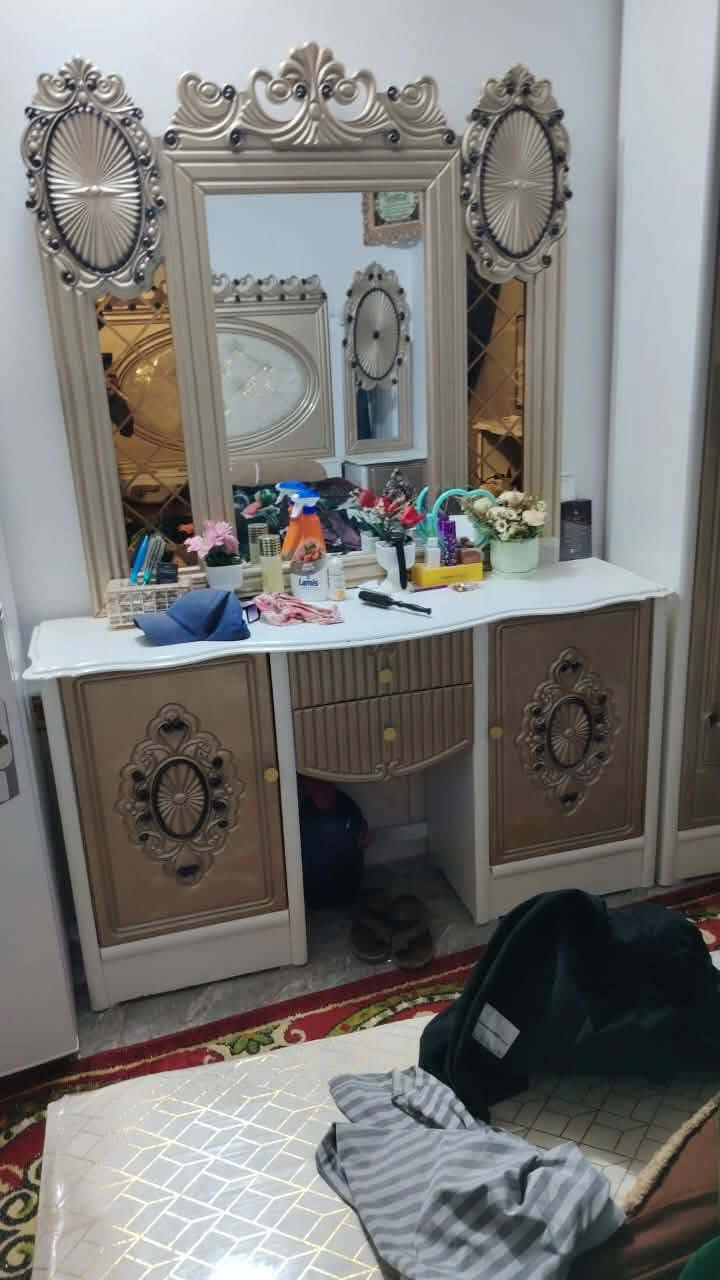 غرفه اخشاب للبيع
سوق الشيوخ /كرمه بني سعيد 
اللاستفسار (***********)
