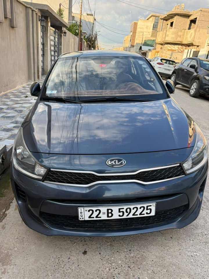 السلام عليكم 
سيارة كيا ريو جنطة 2019 خليجي محرك 14 كير اي تي مرغوب 
ضرر بيها بخ صبغ على جاملغ اليمين فقط 
مواصفات تبريد +امرايه شفط +شاشه +جامات كهربائيات + تحديد السرعه + تحكمات استيرن 
رقم اربيل  السعر 110 

واتساب ***********
