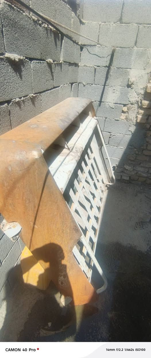 عگال، هينو عمل القطع  وياه  ومفصلات. بس ماملحومات
السعر٢٥٠الف 
العنوان بغداد
***********
