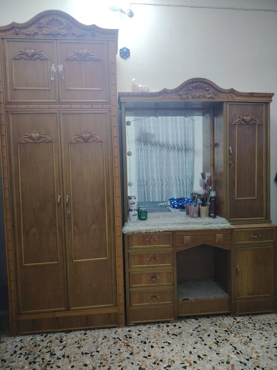 للبيع غرفه خشب تسگام نضيفه كلشش
مكان الحمزه الغربي
