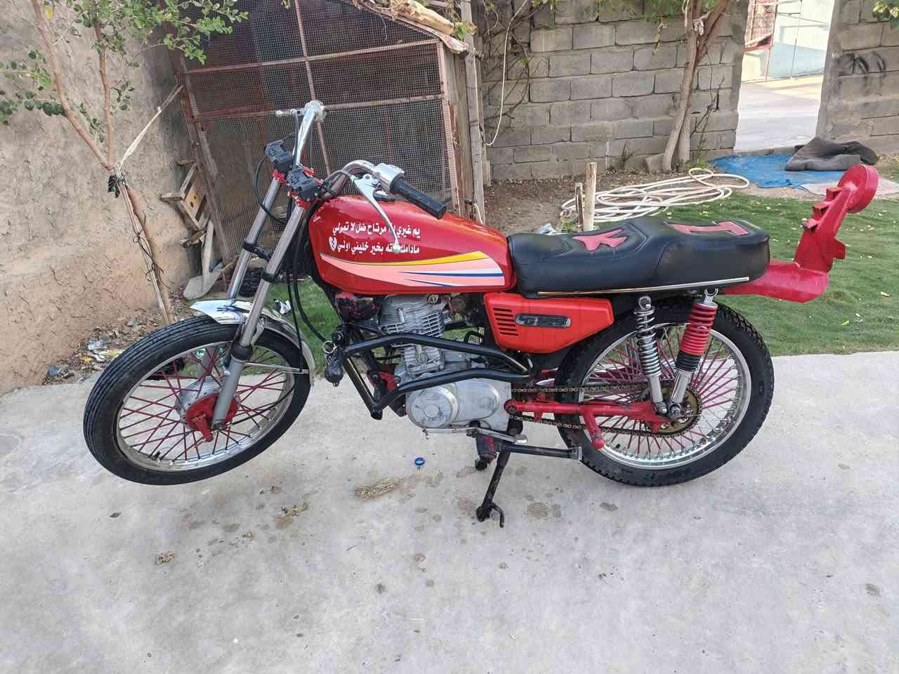 ماتور ثعليك عل بيع شرد محرك كل شي مابيه مديل ألفين (2019 ) رقم موبايل (***********) السعر 365)
