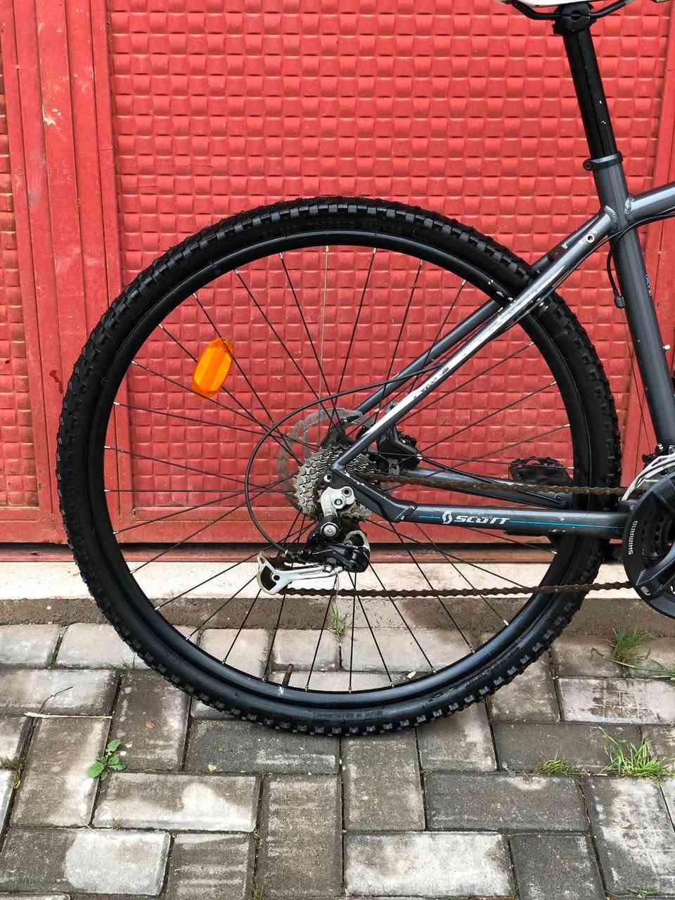 بايسكل / سويسري❤️

ماركة /Scott

اورجينال

المنيوم 

قياس/ ٢٩ 

فريم / M

بريكات هايدروليك 
‏shimano

ماشة دبل 
SRsuntoure

٣ * ٨ كير 
Shimano

مكينة خلفي 
‏ shimano alivio

مكينة امامي
Shimano

سعر / ٢٨٥$

***********

📍مكان/ سليمانية :- بكرجو جديد - قريب جامع احسان

توصيل موجود لي كل محافظات 🚕
