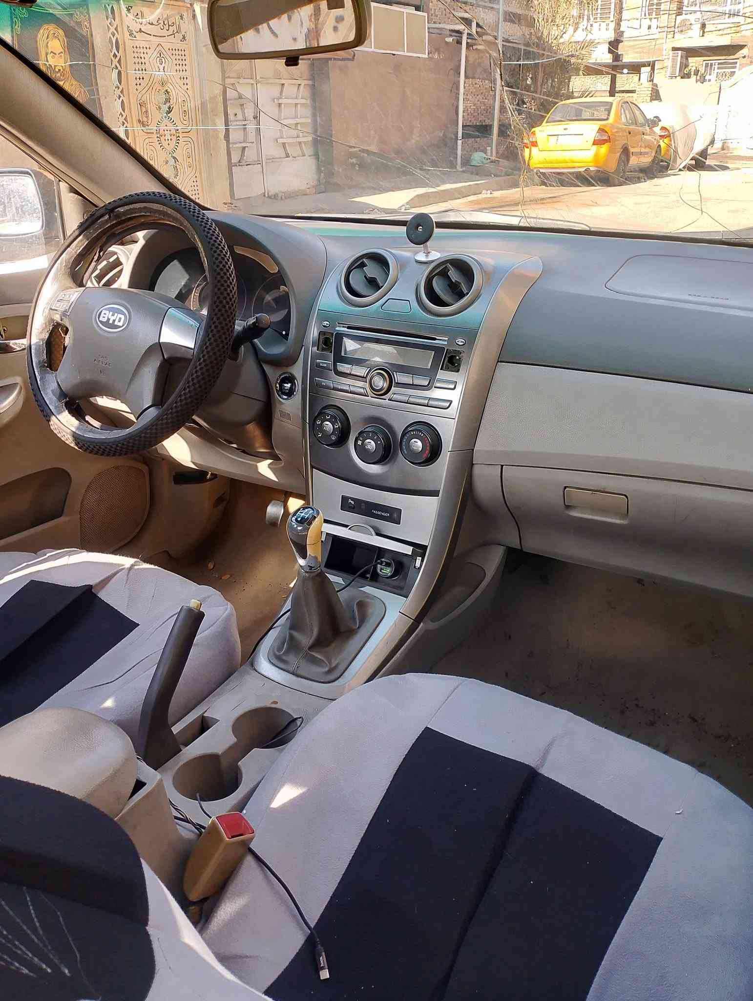 للبيع مصبوغه عام مكان بغداد  سعر 38 رقم الهاتف ***********
