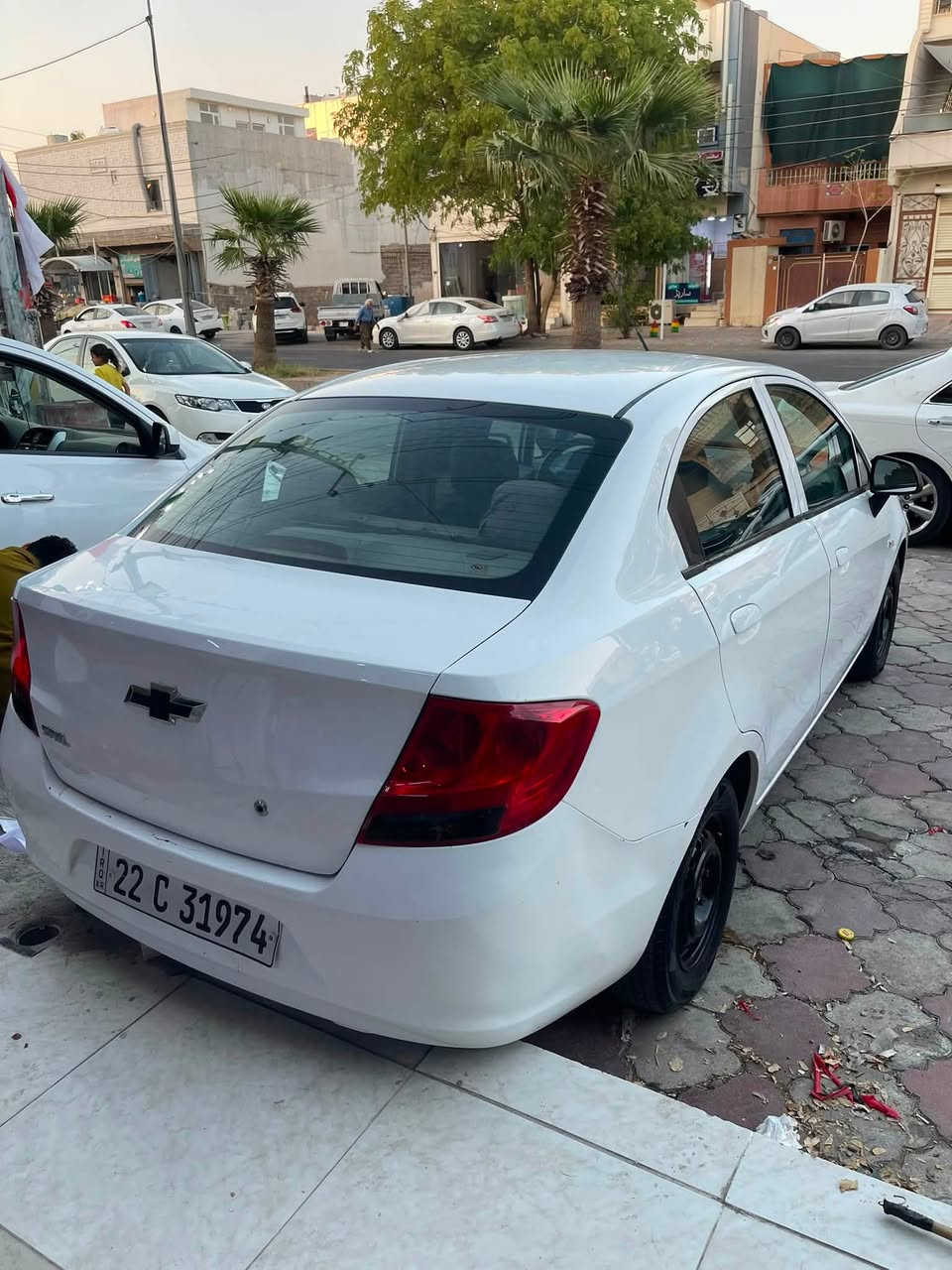 شوڤرلێت سایل ٢٠١٢
سةنةوى و رةقةم نوى تةحويل وغةرامة بة شةرت
پةلةيةك بوياغى هةية
٢٠٠ هةزار روشتووة
مةكينةو گێر بة شةرت 
تةقةو رةقةى نية هيچ مةسروفيكي  نية
٦٣  وةرةقةو مةجاليكي كةم 
***********
