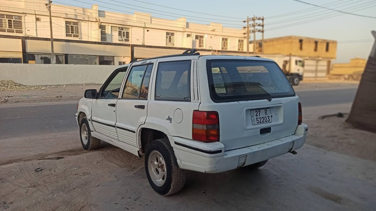 للبيع جيب شيروكي مديل 93 رقم ذي قار إنكليزي سنويه 2031
تحويل مباشر مكينه وكير 2500ففتي ام البطل مكينه وكير شرط
كهربائيه حداديه تخم تاير ويل كب باتري جديد راديتر جديد عنبار وبريشر جديد باور جديد  سياره جاهزه السعرر 32 وبيها مجال مكانها ناصرية الاسكان الصناعي للاستفسار ***********
