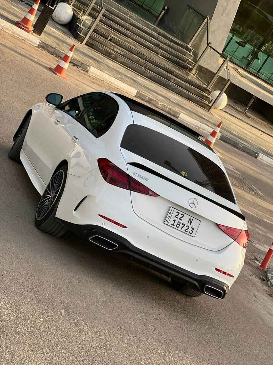 مارسدس c300 

موديل 2024 

حادثها بس بنيد مبدل نفس الون 

للبيع 
***********
