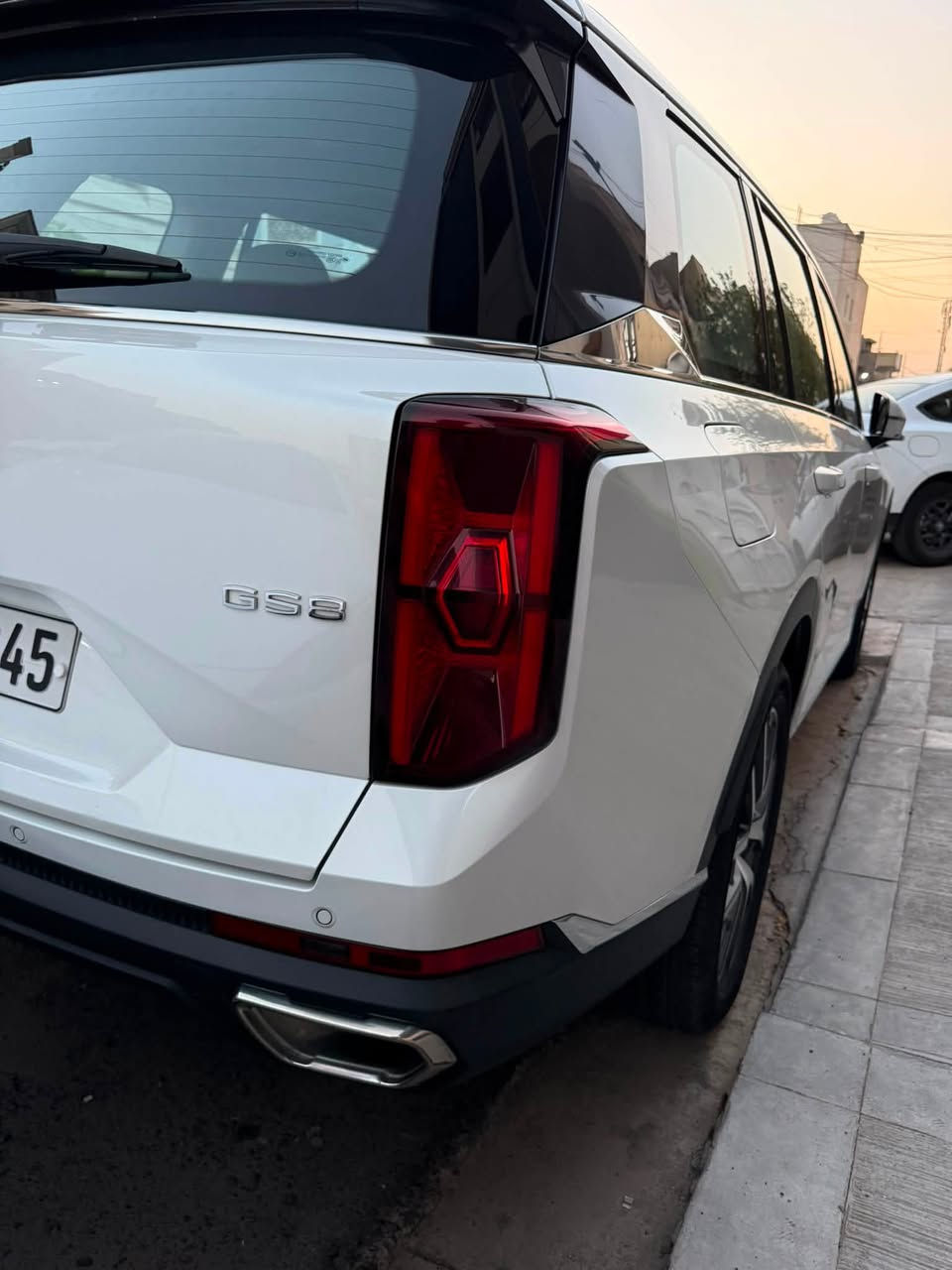 🚘 للبيع – GAC GS8 GT موديل 2023

📍 الموقع: بغداد - الكاظمية 

* اللون: أبيض
* الفئة: GT
* الدفع: 2WD
* المحرك: 2.0 تيربو
* ناقل الحركة: أوتوماتيك
* الممشى: 95000 كم
* داخل الضمان
* رقم اربيل 
* مكفولة

سيارة استخدام شخصي، بحالة ممتازة جدًا، جميع الصيانات الدورية مُنجزة في مواعيدها،جاهزة للاستخدام مباشرة.

أبرز المواصفات:
✅ شاشة معلومات وترفيه كبيرة
✅ كاميرات 360°
✅ فتحة بانوراما
✅ مقاعد جلد كهربائية
✅ حساسات أمامية وخلفية
✅ تشغيل بصمة ودخول ذكي
✅ أنظمة أمان ومساعدة قيادة متقدمة

💰 السعر المطلوب:  19,600$ دولار  

📩 ***********
