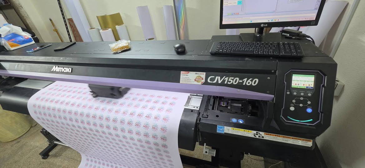 السلام عليكم

مكينة ميماكي cjv 150-160 متر ونص حبر كلة اصلي للبيع 60 ورقة الي يحب يجي يشوفها موجودة بحي الجامعة للتواصل واتساب او خاص
***********

