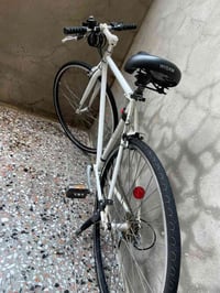 باسكل للبيع c700  ‏الباسكل كلش نضيف   حجمه 42  مكاني بغداد: حي الجامعه...