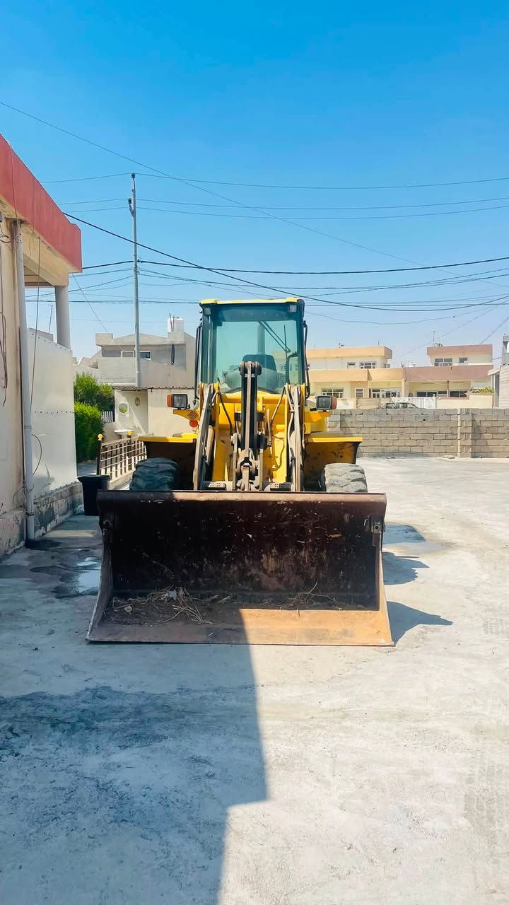 للبيع شوفل فالفو حجم 40 موديل2000 مكينة بمب كل بشرط بلادي رقم سنوية جديد مكان اربيل عنكاوة
*********** واتساب
