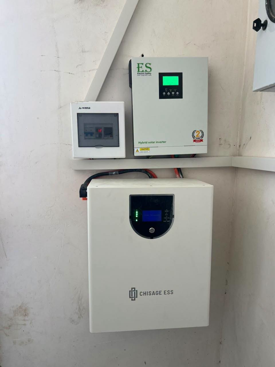 احد اعمالنا في قضاء مخمور سيد فرحان 
القراج قريه لزاكة
الواح عدد 4
انفيرتر 4KW 
بطاريه 8KW
الجودة ليست مجرد تركيب.. الجودة هي الاحترافية والاتقان في كل تفصيل! 🇾🇪
لأن نظام الطاقة الشمسية هو استثمار العمر لبيتك أو لعملك، فنحن لا نكتفي بتقديم أفضل الأجهزة فحسب، بل نضمن لك أعلى معايير الأمان والترتيب الجمالي داخل منزلك 🏪
الكادر المحترف هو من يضمن: الاستفادة القصوى من الطاقة، استقرار الأداء على المدى الطويل، تقليل الأعطال ورفع كفاءة الاستثمار.

في شركة رياض المنيف واخوانه لحلول الطاقة الشمسية   نؤمن أن قوة أي منظومة تبدأ من الأيادي التي تنفّذها، ولهذا نعتمد على كادر متخصص يعمل وفق معايير مدروسة في كل مرحلة من مراحل التنصيب.

لأن الطاقة النظيفة لا تتحقق بالصدفة…
بل تُبنى بخبرة بشرية حقيقية.

للاستفسار والتواصل المديرالتنفيذي أستاذ رياض
📞 ***********
      ***********
https://www.facebook.com/share/17jWrTtY8z/
في حالة وجود خلل اتصل واتساب وستحل مشكلتك على يد مهندس
المهندس الفني  ومدير المبيعات عبدالله المنيف الجبوري  
***********
فرعنا الثاني محافظة صلاح الدين قضاء بيجي منطقة البعيجي بأدارة استاذ وعد
***********
***********
فرعناالثالث ناحية القيارة دورالقاعدة الشارع العام مجمع الصالح التجاري
بأدارة محمد الصالح
***********

#شركة رياض المنيف واخوانه لحلول الطاقة المتجددة
الجودة ليست مجرد تركيب.. الجودة هي الاحترافية والاتقان في كل تفصيل! 🇾🇪
لأن نظام الطاقة الشمسية هو استثمار العمر لبيتك أو لعملك، فنحن لا نكتفي بتقديم أفضل الأجهزة فحسب، بل نضمن لك أعلى معايير الأمان والترتيب الجمالي داخل منزلك 🏪
الكادر المحترف هو من يضمن: الاستفادة القصوى من الطاقة، استقرار الأداء على المدى الطويل، تقليل الأعطال ورفع كفاءة الاستثمار.

في شركة رياض المنيف واخوانه لحلول الطاقة الشمسية   نؤمن أن قوة أي منظومة تبدأ من الأيادي التي تنفّذها، ولهذا نعتمد على كادر متخصص يعمل وفق معايير مدروسة في كل مرحلة من مراحل التنصيب.

لأن الطاقة النظيفة لا تتحقق بالصدفة…
بل تُبنى بخبرة بشرية حقيقية.

للاستفسار والتواصل المديرالتنفيذي أستاذ رياض
📞 ***********
      ***********
https://www.facebook.com/share/17jWrTtY8z/
في حالة وجود خلل اتصل واتساب وستحل مشكلتك على يد مهندس
المهندس الفني  ومدير المبيعات
عبدالله المنيف الجبوري  
***********
فرعنا الثاني محافظة صلاح الدين قضاء بيجي منطقة البعيجي بأدارة استاذ وعد
***********
***********
فرعناالثالث ناحية القيارة دورالقاعدة الشارع العام مجمع الصالح التجاري
بأدارة محمد الصالح
***********

#شركة رياض المنيف واخوانه لحلول الطاقة المتجددة
