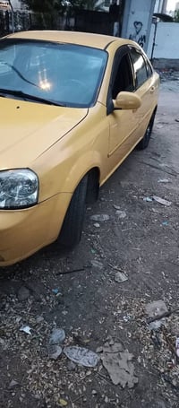 اوبترا • ٢٠١١ • قابل تفاوض