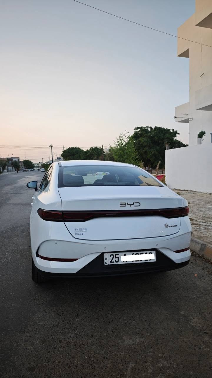 🚘🔥 للبيع | BYD DM-i موديل 2025 🔥🚘
✨ سيارة هايبرد Plug-in بحالة ممتازة ونظيفة جداً.

🔹 المواصفات:
• موديل 2025
• نظام DM-i Hybrid
• 🔋 شحن كهربائي منزلي
• 📏 عداد المسافة: 20 كم فقط
• حساسات خلفية
• أنظمة أمان ومساعدة السائق
• شاشة ونظام ترفيه متطور
• إضاءة LED أمامية وخلفية
• داخلية مريحة وواسعة
• اللون أبيض
• السيارة جاهزة للفحص
السياره كلين تايتل ما بيه نقطه
📍 الموقع: كركوك 
💰 السعر: 138
📞 للاستفسار: مراسلة ***********

🔥 سيارة نظيفة، ممشاها قليل، وتستاهل المعاينة والفحص. كركوك, العراق
