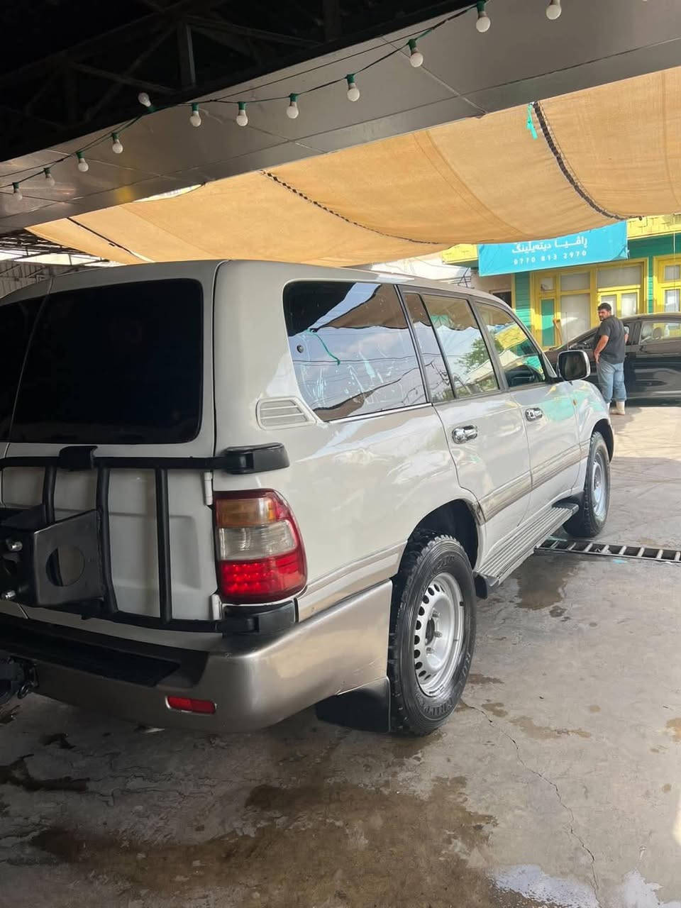 مۆنیکا 2001
سێ ڕوبع بۆیاخ عام 
سەنەوی تا 2030 تازەیە 
سعری 110$ گەڵاو مەجال
***********
