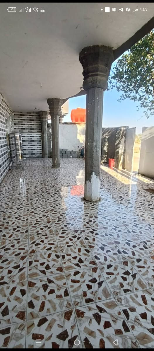 السلام عليكم بيت للبيع مساحته 250 متر طابو زراعي سند 25 طابق واحد غرفتين نوم وهول وصاله ومطبخ وصحيات وطارمه وحديقة العنوان حله خلف المعهد التقني بابل طريق المهناويه يبعد عن شارع كربلاء كيلو متر بناء حديث درجه اولى سنة البناء 2023 السعر 60 مليون تفاصيل اكثر الاتصال على الرقم *********** بي واتساب
