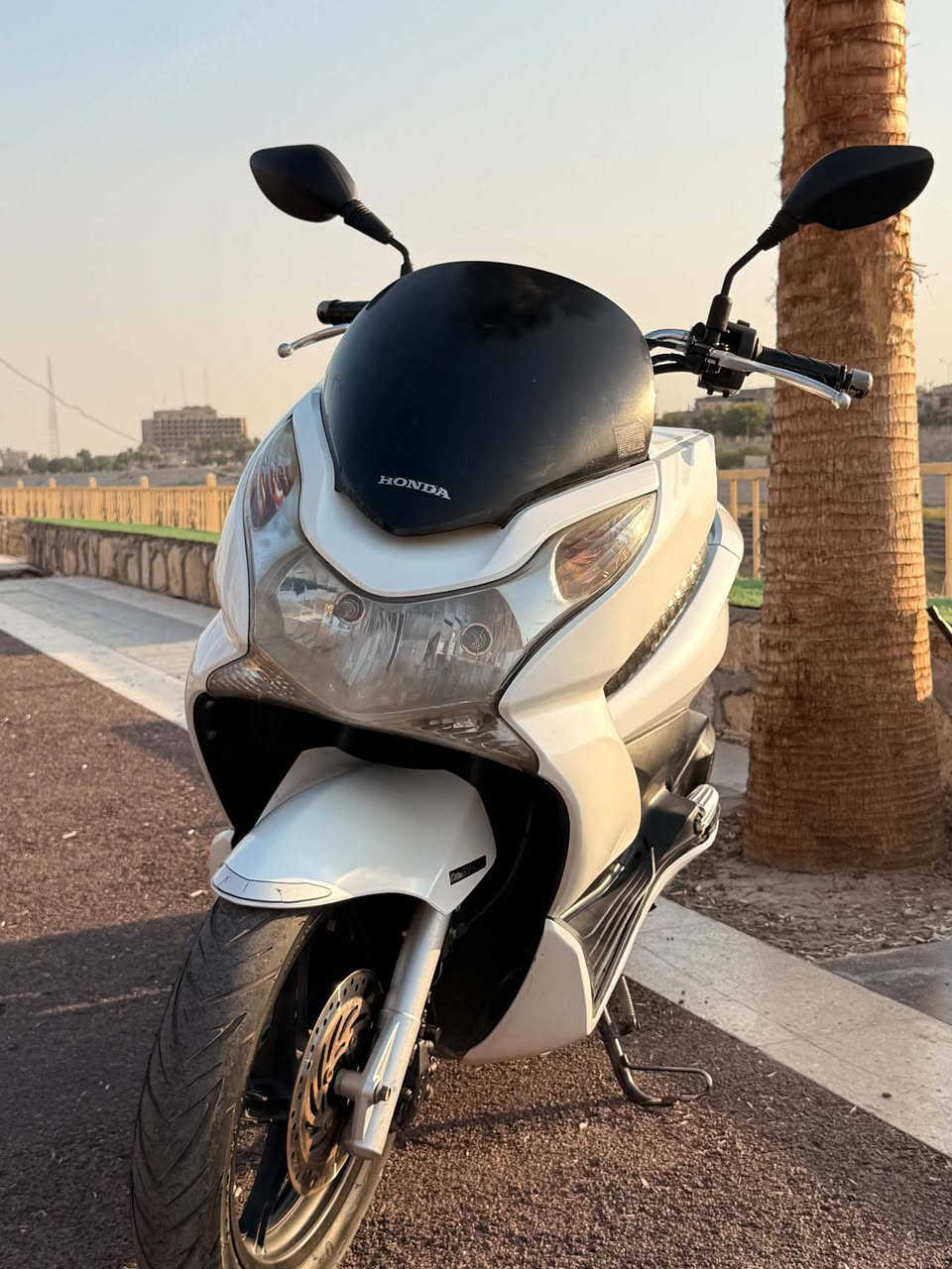 السلام عليكم Pcx  2016

الجيل الاول لون ابيض مكينه 150 

مال رمبه جديد كلش. شخط مابيه

جاهزه ومابيه اي نقص 

السعر  _  13 $ بيه مجال بسيط كلش 

عنوان _ ديالى بعقوبه الكورنيش 

متواجد ع نت

هـ / ***********

