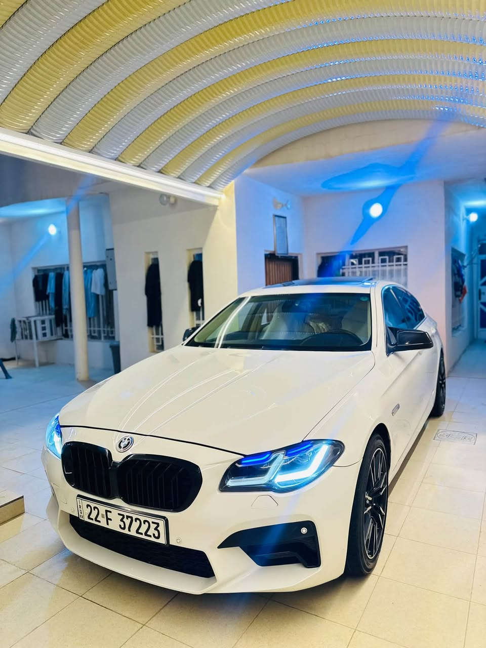 BMW_F10 2011
-------------------------------------

#السعر : 152$ وبيه مجال 

‏

#رقم الهاتف : ***********

#رقم السيارة : اربيل

#مكان السيارة : واسط/العزيزية 

-------------------------------------

السلام عليكم 

للبيع فقط F10 موديل 2011 حجم 530 نوزل قصير 6 سلندر سيارة وارد خليجي مكفولة من ضربة بيه صبغ قطعتين  رقم اربيل جديد كت M كامل سيارة محدثة G  

موصفات

1-بصمة + 

2-محرك 6🚀+كير كوبرا 8 نمر⚙️ مكفولات

3-شفتات ستيرن  

4-تبريد قطعتين  ❄️

5-سلايت ⚔️

6-مراية داخلية+ الجانبية عاكسة⚔️

7-تحكمات ستيرن ⚔️

8-مري شفط 📱

9-فان منفصل 💨

10-داخل بيجي  ⚔️

11-شاشة اعطال🖥

12-شاشة صغيرة 💽 

13-نظام قيادة طبيعي + سبورت + سبورت بلص ⚔️

14_بردة كهرباء

15-حساسات  امامية خلفية 🔥

16-ويل حجم 19 M تو سايز   ⚔️

17-صدر امامي خلفي جديد⚒

18-سايد بريك كهربائي 

19-انارة ترحيب خارجية 💡

20-لايت اوتو 

21-اوتو هولد 

-------------------------------------
