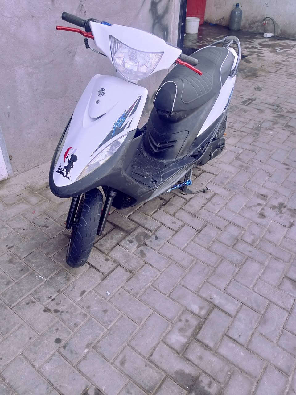 دراجات للبيع بلس عدله السعر 700 بها مجال مكينه مفتوحه مره واحده دراجه كامله نقص برضوبيه هذا رقم الهاتف ***********
