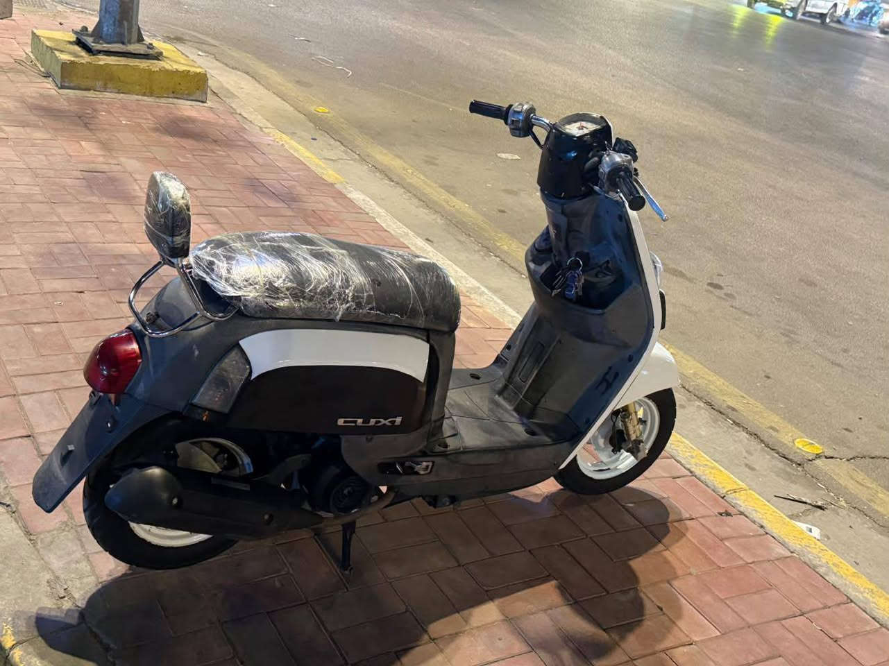 سلام عليكم دراجة ب بوليس نضيفة ما مفتوحة مكاني كربلاء السعر 650 بيها مجال قليل الرقم ***********
