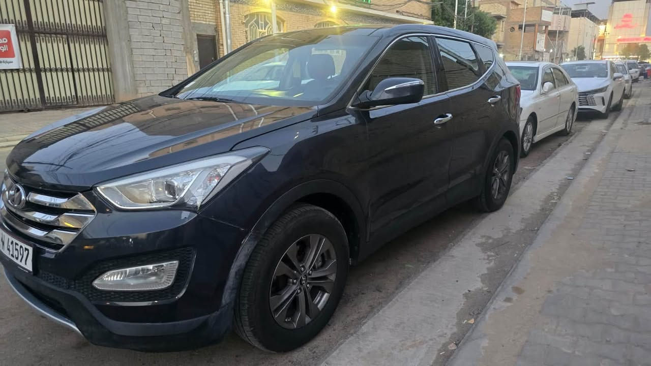 سنتافي وارد موديل 14 فول مواصفات فتحة.. بانوراما.. رادارات.. اشاير بالمري.. كاميرة.. كشنات الامامية كهربائي.. تدفئة. تبريد للكشنات 4 سلندر 
تبريد قطعتين امامي خلفي.. تحكمات وغيرها الكثير
الحادث موضح بالصور
سيارة جاهزة
السعر120
الرقم بغداد انگليزي
للتواصل***********
