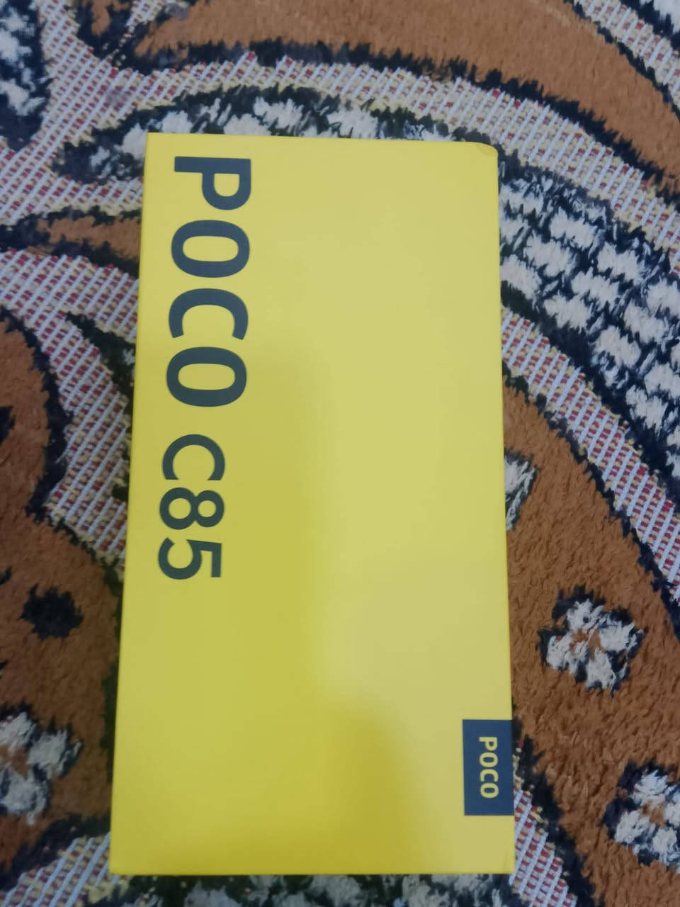 السلام عليكم مبايل البيع POCO C85ذاكره 256رام8كامره50شاحن سريح 33واط مبايل جديد ما صاله هواي من شتريته السعر 210 مبايل والله جديد عنواني بغداد مدينه الصدر رقم ***********
