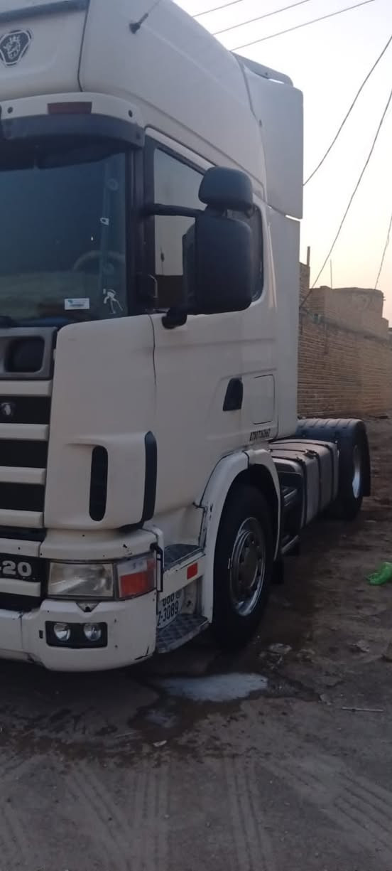 السلام عليكم  سكانيا 2002 انبار  انكليزي بسمي مكينه 420 اوربيه ستوني شاده تخم تاير شرط سفره وحده طالع بي السياره مربوطه براد بالسنويه السياره مانقصه كلشي جاهزه للعمل باتري جديد تبريد ثلج مسويله ادامه عامه والسياره خير من الله الشراي يتصل ع الرقم ***********
السعر 140 ورقه وبيه مجال حك الجيه

نص مكتوب في الصور:
- ***********