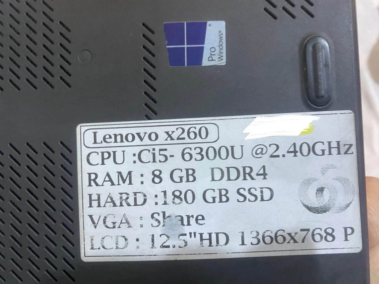 لاب توب ماركة لينوفو
X260
Core i5 جيل سادس
هارد 240 ssd
رام 8 GB
قياس الشاشة ١٢
جهاز يجي دبل بطارية شحن ٥ ساعات
ونظيف اخو الجديد
رايده ١٧٥ الف قفل

مكاني بغداد

***********
