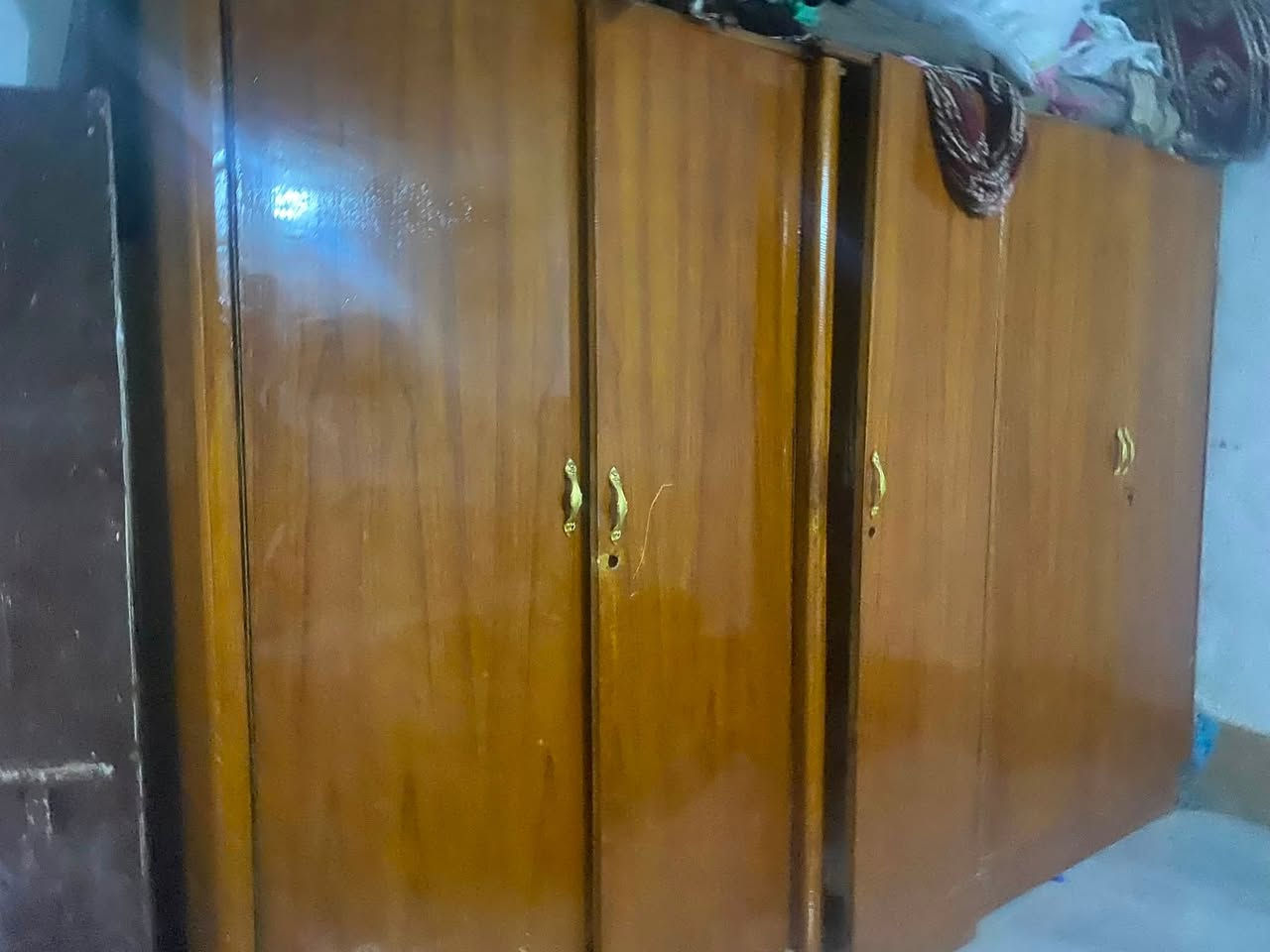 كاونتر للبيع مستخدم نضافه شوفت عينكم للبيع سعره٢٠٠وبي مجال مكاني كربله حي عامل هاذ رقمي***********
