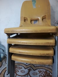 ٤ كراسي
