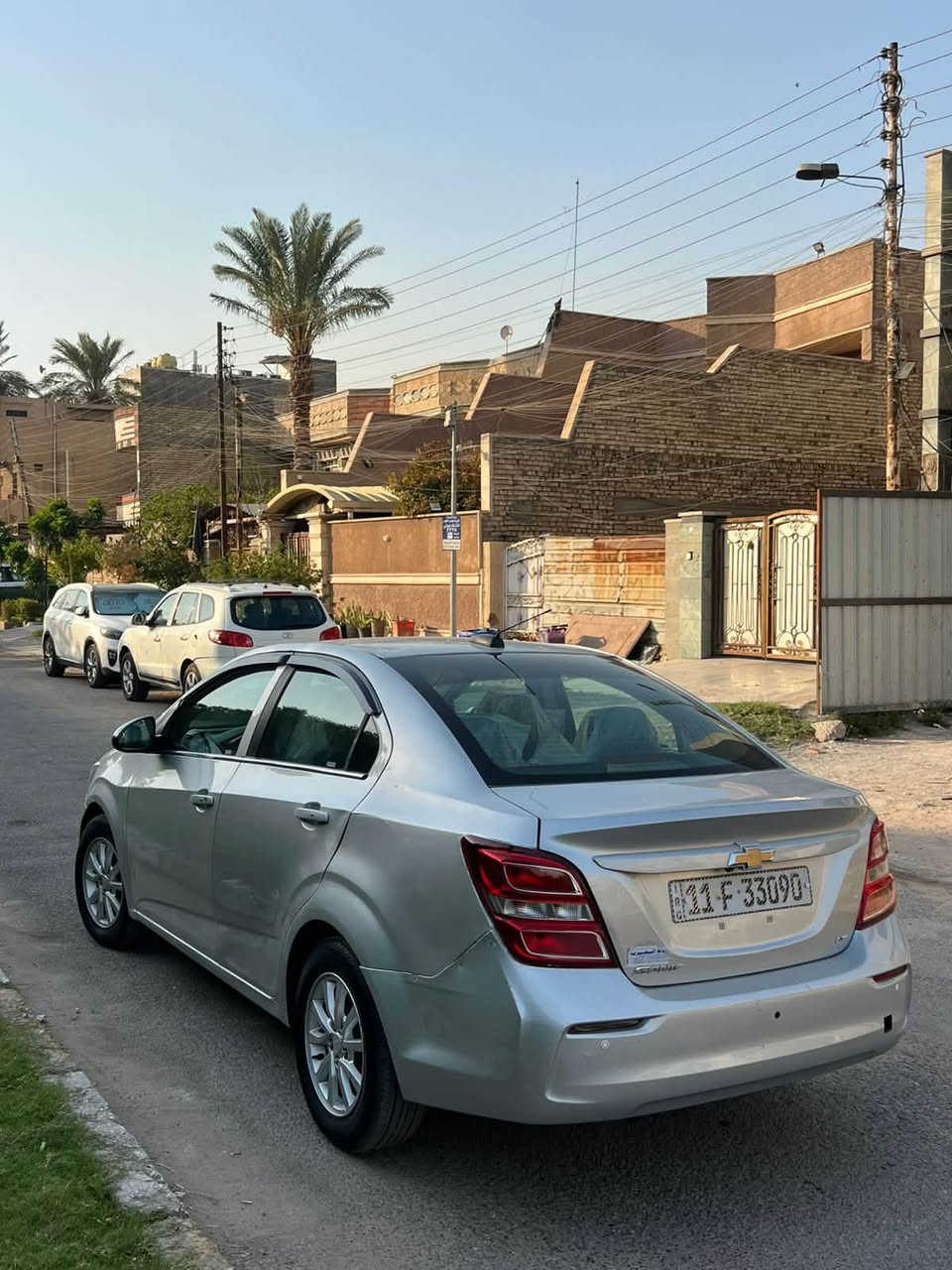 السلام عليكم 
شوفرليت سونك 2018 رقم بغداد بأسمي تحويل ثاني يوم صور الحادث مرفقه داخل المنشور :
مواصفات السياره :
شاشه جبير كاربلي ✅
تحكمات ستيرن ✅
كروز مثبت سرعه✅
كامره دوراه✅
شاشه اعطال✅
داشم كام حماوه السياره ✅
مكينه 1800 المرغوب✅
السياره عليها حمام بولش نانو سيراميك البارحه مسوي السياره كلش نضيفه ومرتبه السعر 70 وبيها مجال مكاني بغداد حي البنوك ***********
***********
