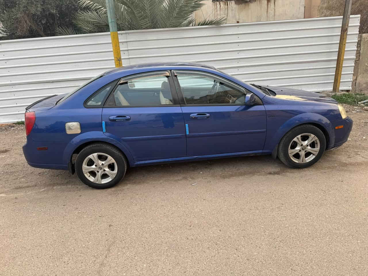 فورنزا 2007 بيهة طخه بلباب السايق السعر 55. 
***********
